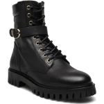 Svarta Ankle-boots från Tommy Hilfiger i storlek 36 med Spännesknäppning 