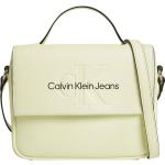 Beige Axelväskor från Calvin Klein Jeans på rea i Plast för Flickor 