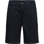 Marinblåa Chino shorts från Lyle & Scott 
