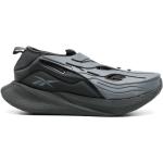 Svarta Låga sneakers från Reebok Floatride på rea med rundad tå i Gummi för Herrar 
