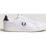 Vita Skinnsneakers från Fred Perry med Uttagbara sulor i storlek 42 i Läder för Herrar 