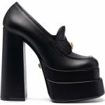 Svarta Platåpumps från Versace på rea i storlek 38,5 med Blockklack med Slip-on med Fyrkantig tå i Läder för Damer 