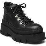 Svarta Ankle-boots från Pavement i storlek 36 i Läder 
