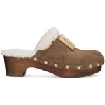 Ljusbruna Slip in-sandaler med nitar från Dolce & Gabbana i storlek 36 med Slip-on med rundad tå i Mocka för Damer 