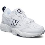 Vita Chunky sneakers från New Balance 608 i storlek 36 