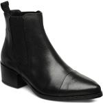Svarta Ankle-boots från Pavement 