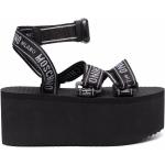 Svarta Sandaletter med kilklack från Moschino i storlek 36 med Kilklack med öppen tå i Kalvskinn för Damer 
