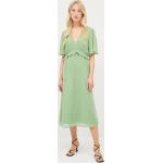 Olivgröna V-ringade klänningar med volang från Soaked in Luxury på rea i Storlek L med V-ringning i Chiffong för Damer 