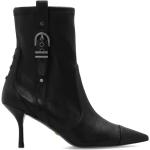 Svarta Ankle-boots med nitar från Stuart Weitzman med Slip-on med spetsig tå med Klackhöjd 7cm till 9cm i Läder för Damer 