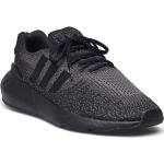 Swift Run 22 Shoes Låga Sneakers Black Adidas Originals