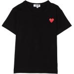 t-shirt med hjärtapplikation