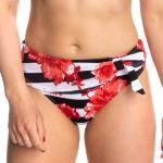 Blommiga Röda Bikinitrosor med volang från Trofé på rea i Storlek S för Damer 