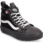 Svarta Höga sneakers från Vans SK8-Hi MTE i storlek 34,5 
