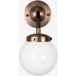 Lampor i mässing från Globen Lighting i Metall 